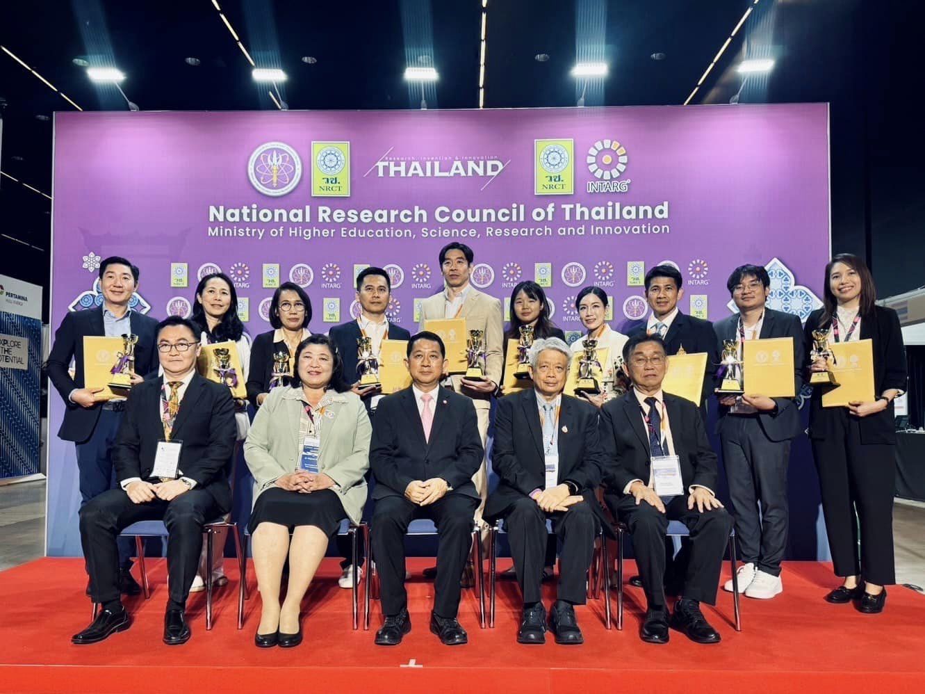 Specialty Natural Products PCL. (SNPS) has received the prestigious National Research Council of Thailand (NRCT) special prize award for Colosure(TM) innovative protein supplement for excellence in invention!